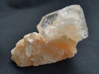 (image for) Stilbite and Apophyllite: crystal cluster (India)