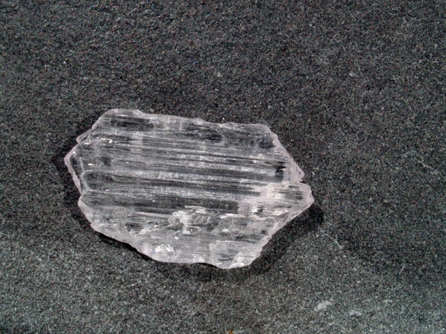 (image for) Kunzite: crystal - Click Image to Close