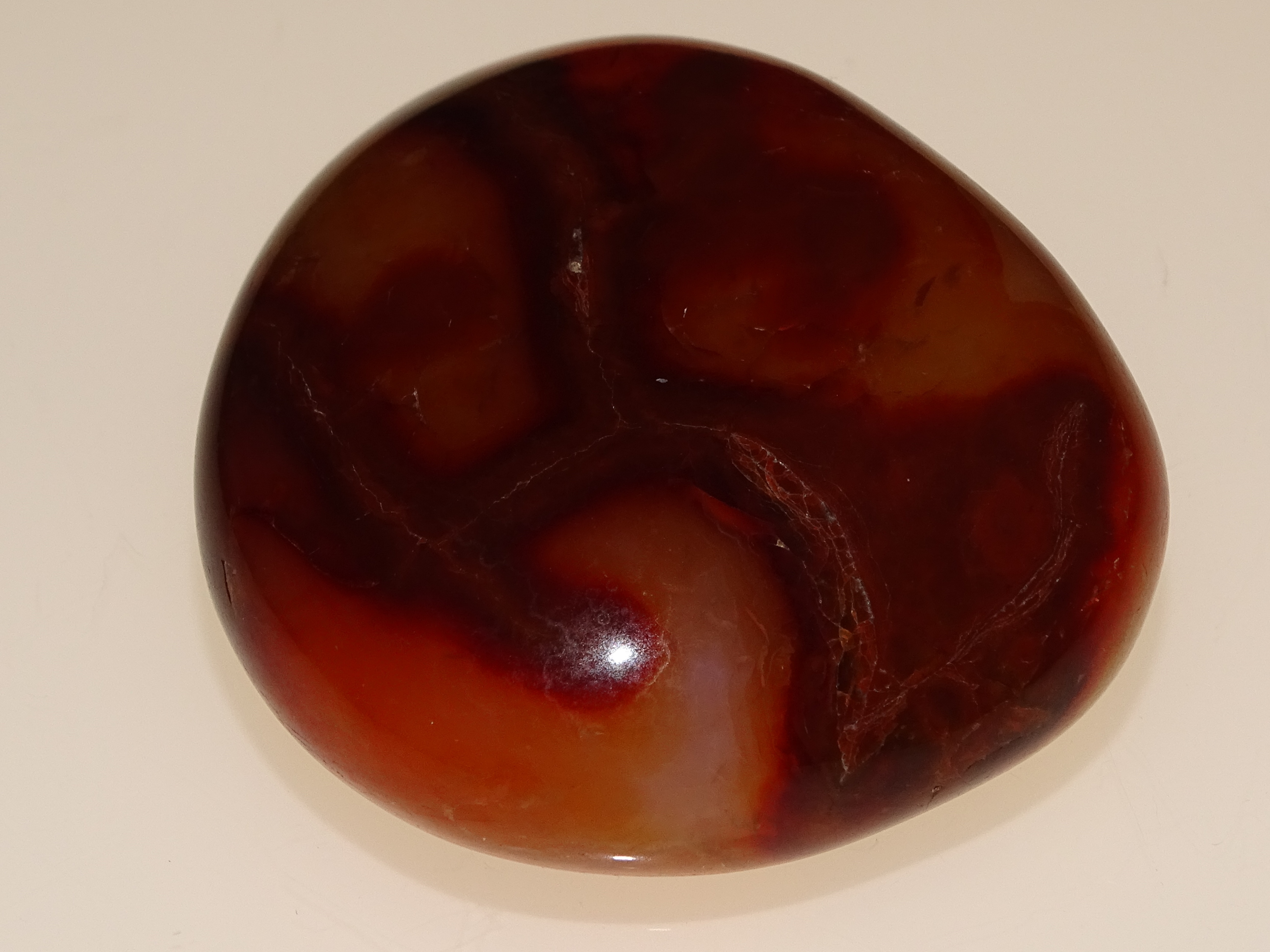 (image for) Carnelian: polished pebble (Madagascar) - Click Image to Close