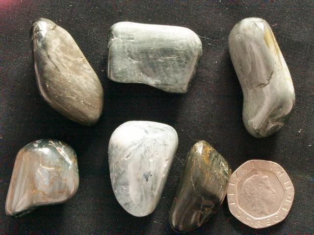 (image for) Cats Eye Quartz (Grey Tiger Eye): tumbled stones (small) - Click Image to Close