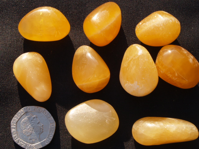 (image for) Calcite - Orange: tumbled stones - Click Image to Close