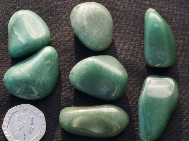 (image for) Aventurine - Green (India): tumbled stones - Click Image to Close
