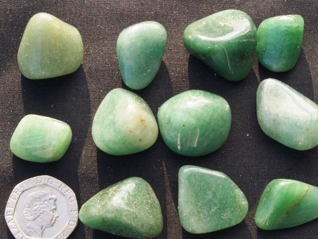 (image for) Aventurine - Green: tumbled stones - Click Image to Close