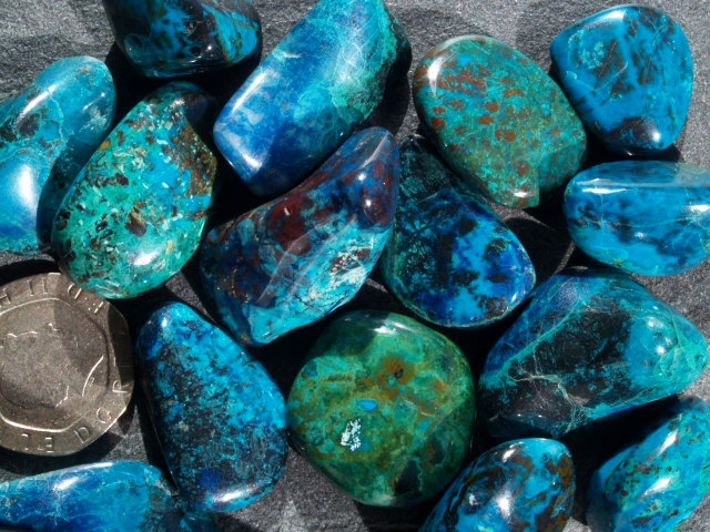(image for) Chrysocolla Mix - A grade: tumbled stones (small) - Click Image to Close