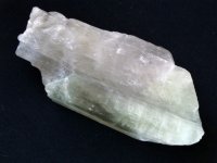 Hiddenite / Kunzite: crystal