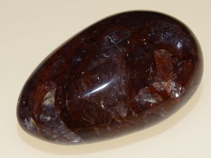 Haematoid Quartz (Agnitite): polished pebble (Madagascar)