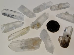 Clear / Smoky Quartz: crystals - bag of 11
