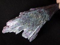 Kyanite - Angel Wing (Aqua Aura): blade