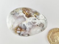 (image for) Merlinite: polished pebble