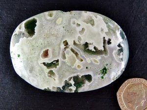 Agate - Moss: polished pebble