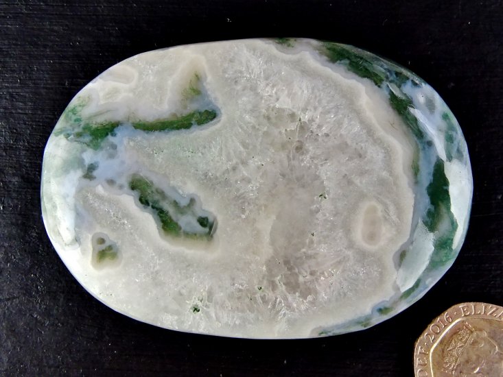 (image for) Agate - Moss: polished pebble - Click Image to Close