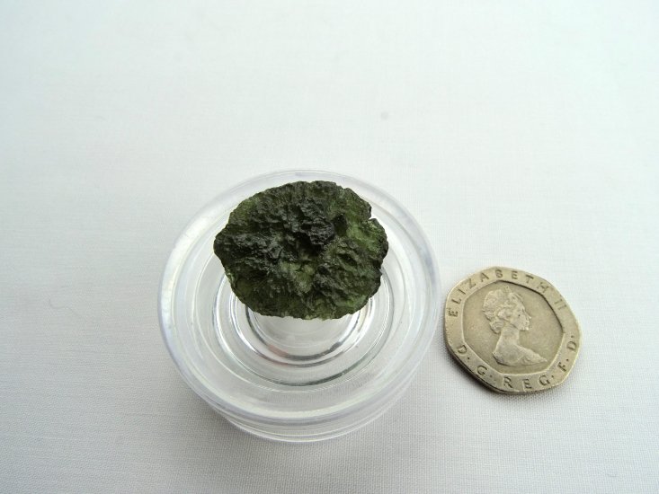 (image for) Moldavite: specimen - Click Image to Close