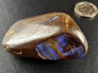 Opal – Boulder: polished pebble