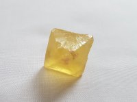 (image for) Fluorite - Lemon: crystal octahedron