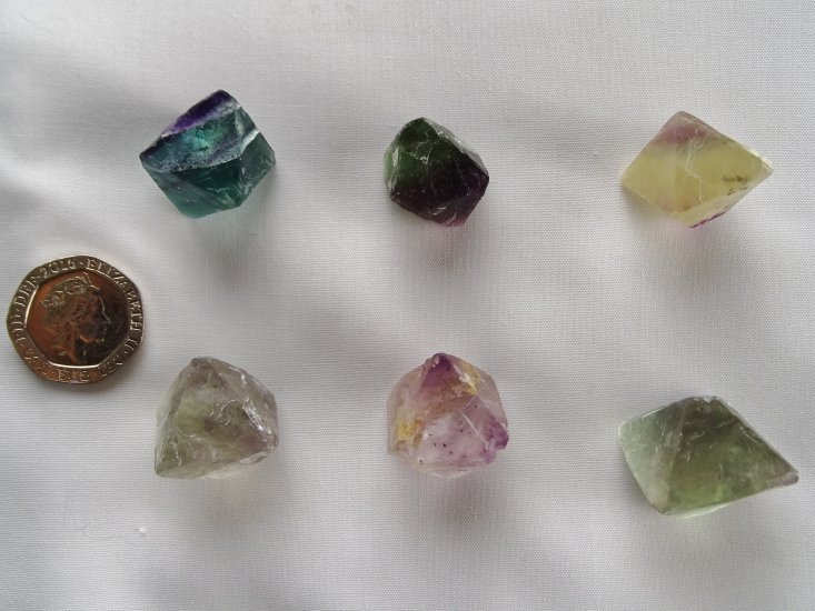 (image for) Fluorite - assorted: crystal octahedrons (medium) - Click Image to Close