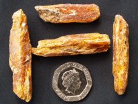 (image for) Kyanite - Orange: blades (small)