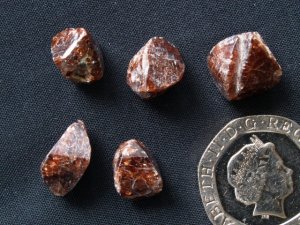 Zircon: crystals (small)