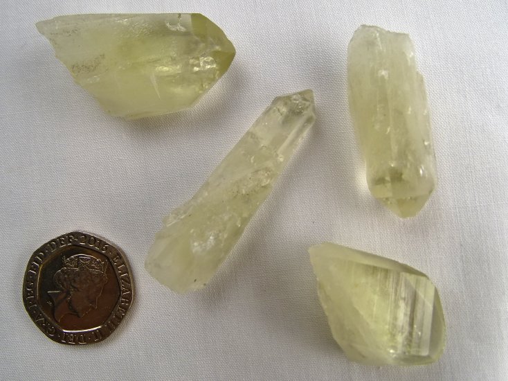 (image for) Citrine - natural: crystals (medium) - Click Image to Close