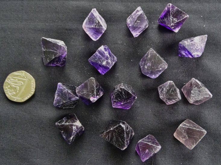 (image for) Fluorite - Purple (dark): crystal octahedrons - Click Image to Close