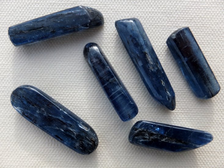 (image for) Kyanite - Indigo: polished blades (small) - Click Image to Close