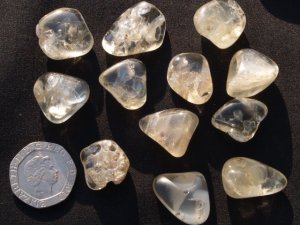 Golden Labradorite - B grade: tumbled stones (small)