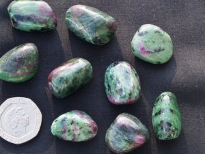 Zoisite with Ruby: tumbled stones (xlarge)