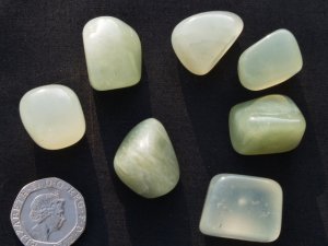 Jadeite (New Jade): tumbled stones (small)