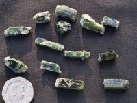(image for) Diopside - Chromium: crystal pieces