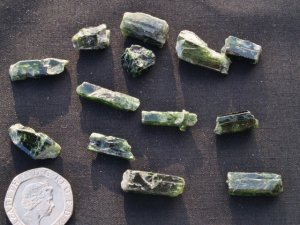Diopside - Chromium: crystal pieces