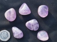 (image for) Amethyst (Light): tumbled stones