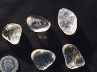 Clear Quartz: tumbled stones (medium)