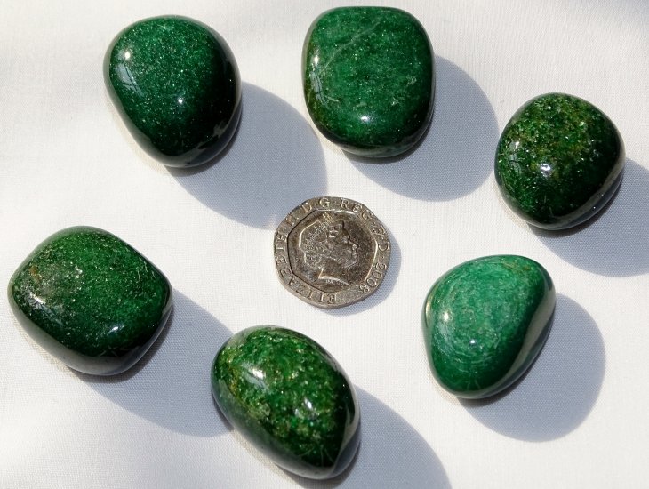 (image for) Fuchsite: tumbled stones - Click Image to Close
