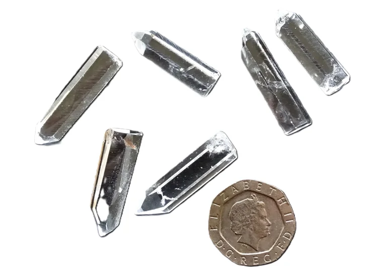 (image for) Clear Quartz: polished crystals – set of 6