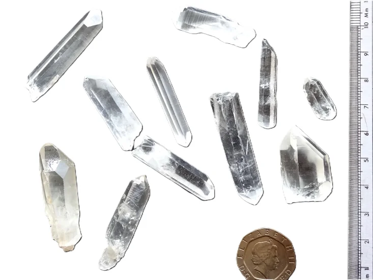 (image for) Clear Quartz: crystals (assorted formations)