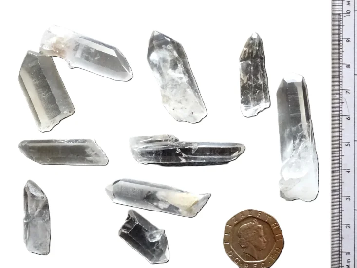 (image for) Clear Quartz: crystals (assorted formations)