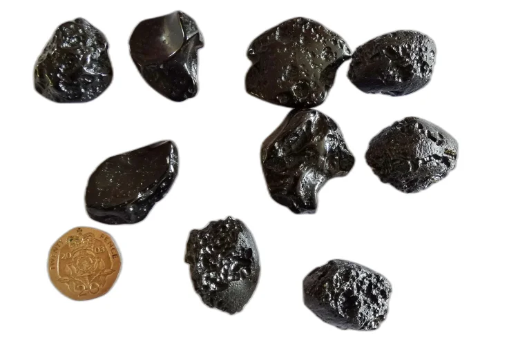 (image for) Tektite - Black (A grade): pieces (large)