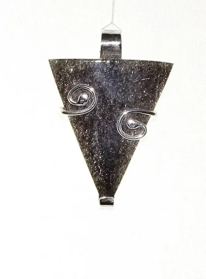 (image for) TOURMALINATED QUARTZ