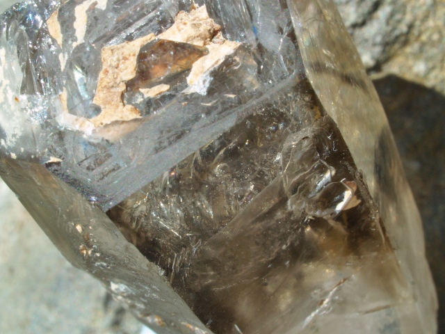 (image for) Smoky Quartz (Brandburg): crystal - Enhydro Phantom Twin - Click Image to Close
