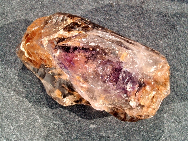 (image for) Smoky Quartz / Amethyst (Brandburg): crystal - Skeletal DT - Click Image to Close
