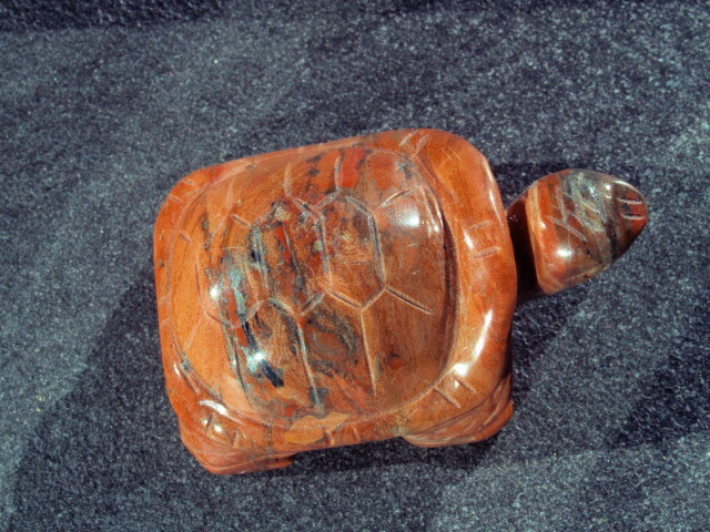 (image for) Red Jasper (brecciated): Tortoise carving - Click Image to Close