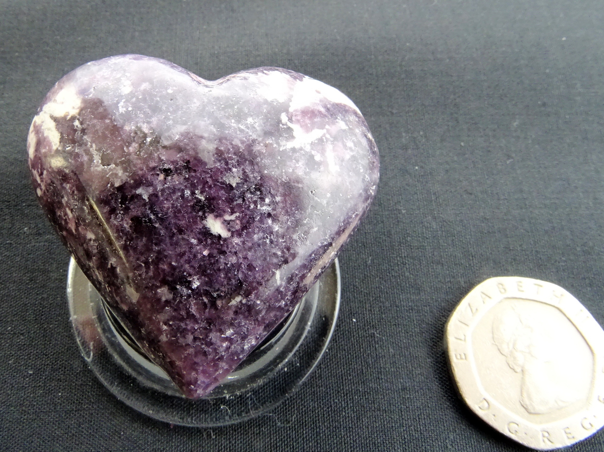 (image for) Lepidolite - AA grade: heart - Click Image to Close