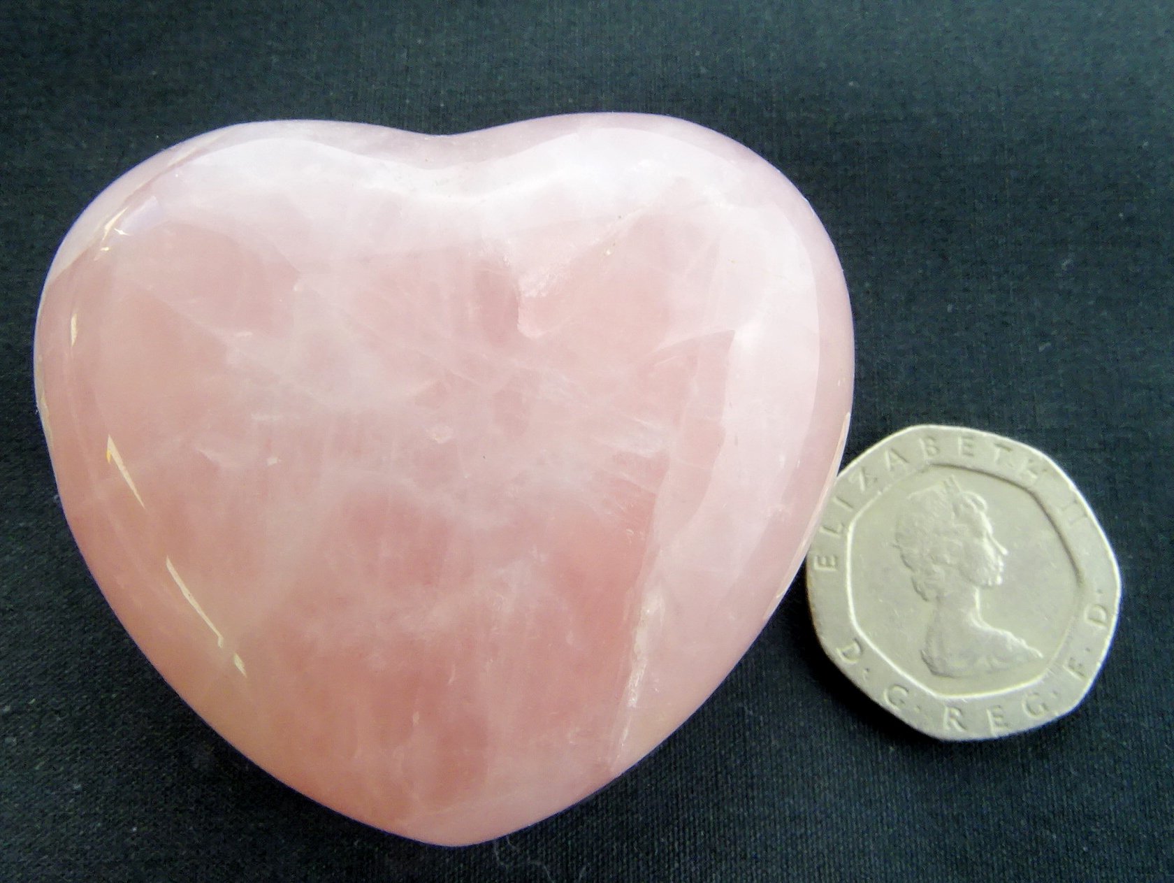 (image for) Rose Quartz: heart - Click Image to Close
