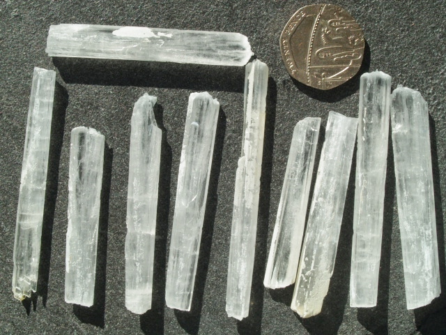 (image for) Scolecite - B grade: crystals - Click Image to Close