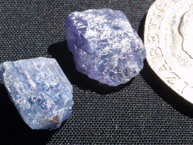 (image for) Tanzanite: rough crystal pieces - Click Image to Close