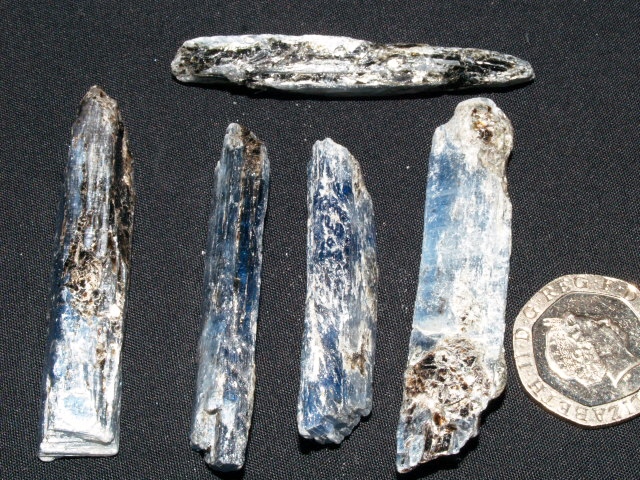 (image for) Kyanite - Indigo: blades (medium) - Click Image to Close