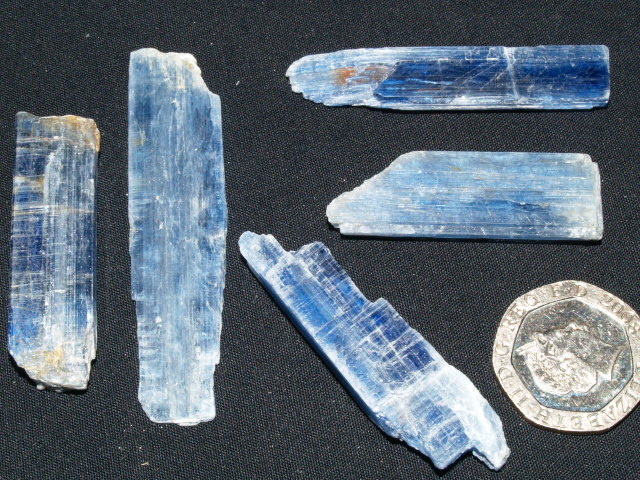 (image for) Kyanite - Blue (B grade): blades (small) - Click Image to Close