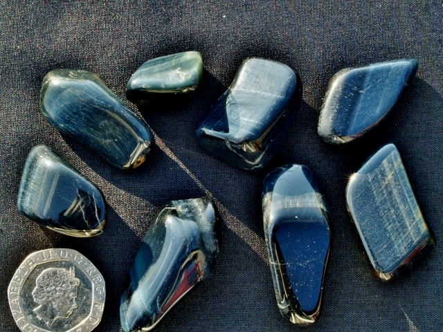 (image for) Hawks Eye (Blue Tiger Eye): tumbled stones - Click Image to Close